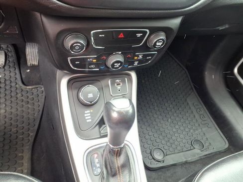 Used 2020 Jeep Compass Latitude w/ Cold Weather Group image 27