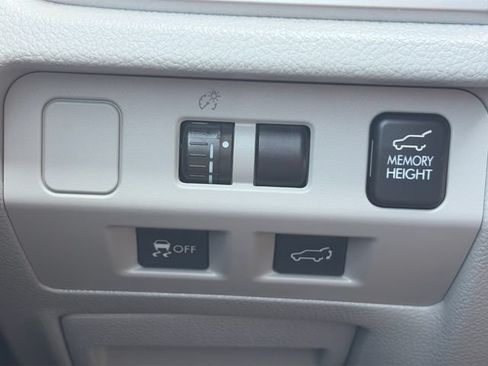 Used 2014 Subaru Forester 2.5i Limited AWD/4WD image 56