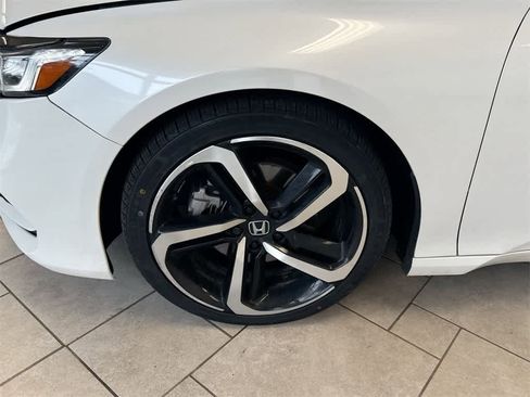 Used 2020 Honda Accord Sport image 14