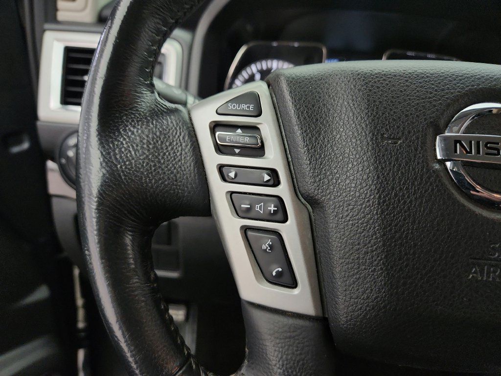 Used 2019 Nissan Titan SV w/ SV Convenience Package AWD/4WD image 20