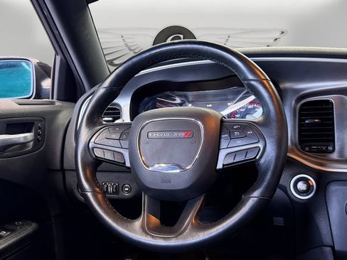 Used 2017 Dodge Charger R/T RWD image 12