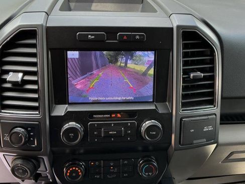 Used 2020 Ford F150 XLT w/ Equipment Group 302A Luxury AWD/4WD image 14