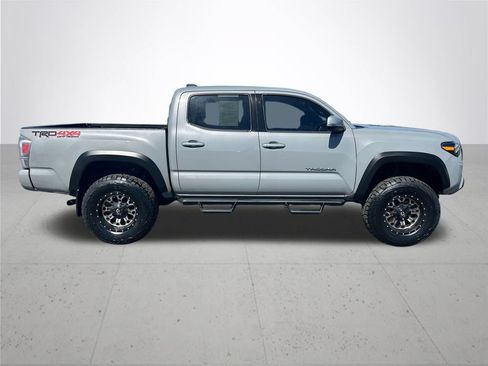 Used 2021 Toyota Tacoma TRD Off-Road w/ TRD Premium Off Road Package AWD/4WD image 6