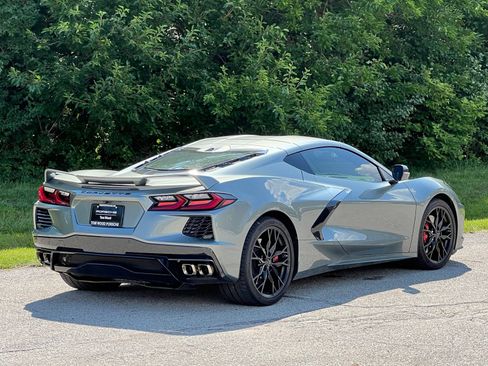Used 2024 Chevrolet Corvette Stingray Preferred Cpe w/ Z51 Performance Package RWD image 6