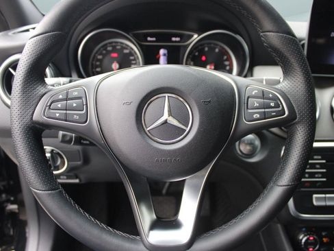 Certified 2020 Mercedes-Benz GLA 250 image 14