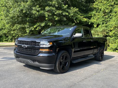 Used 2017 Chevrolet Silverado 1500 Custom w/ Rally 1 Edition RWD image 5