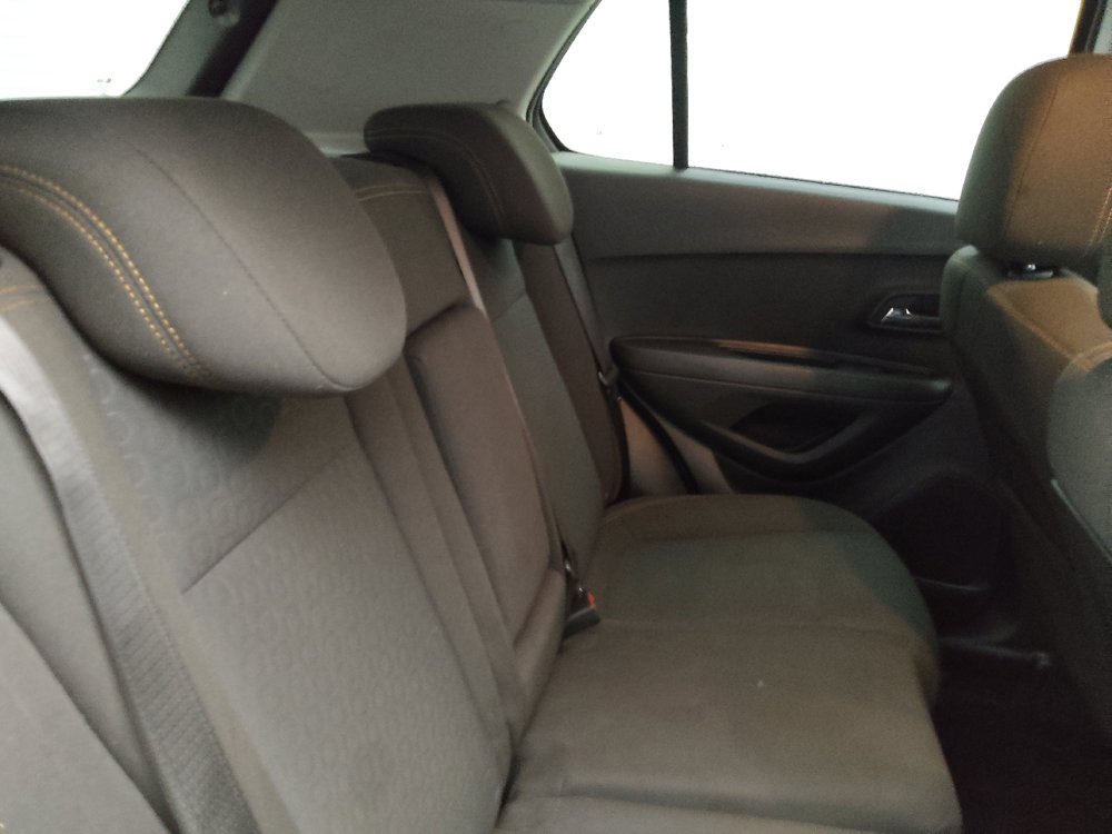 Used 2021 Chevrolet Trax LS w/ Tint and Cruise Package FWD image 19