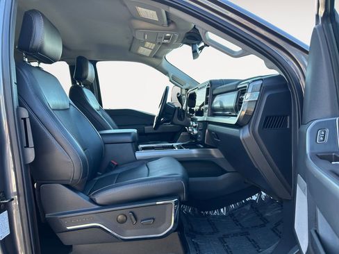 Used 2023 Ford F250 Lariat w/ Sport Appearance Package AWD/4WD image 11