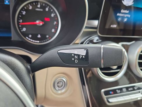 Used 2022 Mercedes-Benz GLC 300 4MATIC image 19