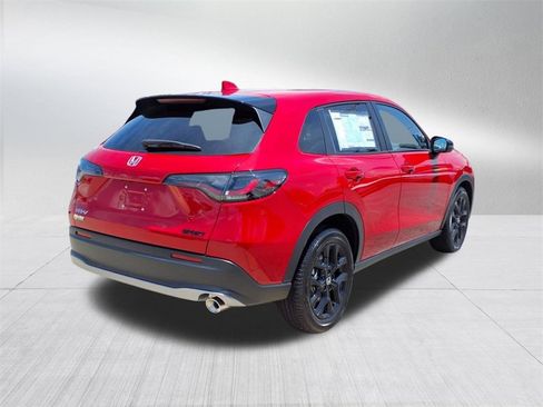 Certified 2025 Honda HR-V Sport image 4