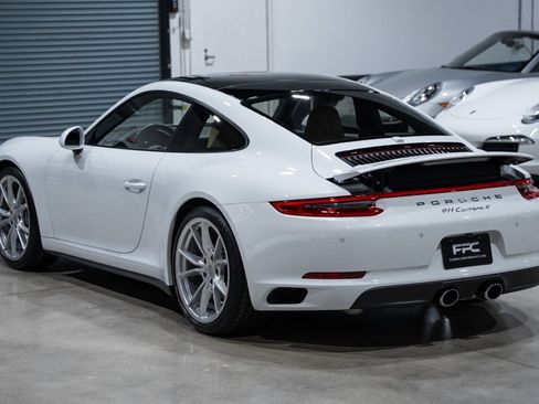 Used 2019 Porsche 911 Carrera 4 AWD/4WD image 63
