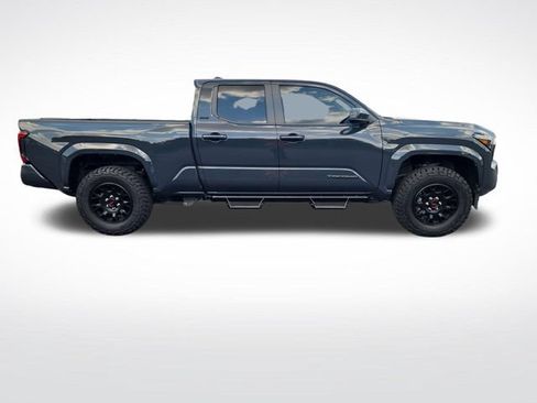 Used 2025 Toyota Tacoma SR5 AWD/4WD image 6