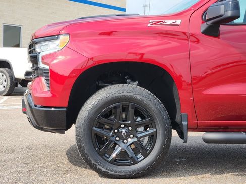 Used 2026 Chevrolet Silverado 1500 LT Trail Boss AWD/4WD image 9