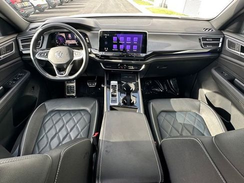 Used 2025 Volkswagen Atlas Cross Sport SEL Premium R-Line AWD/4WD image 34
