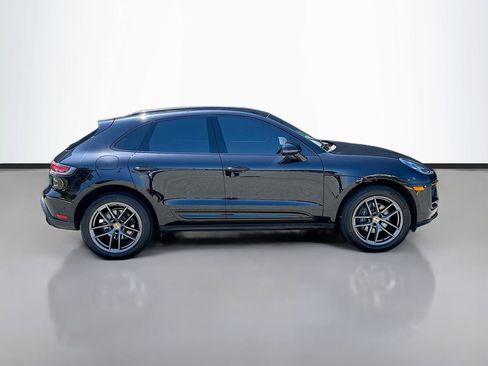 Certified 2023 Porsche Macan AWD/4WD image 8