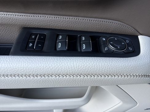 Used 2023 GMC Yukon Denali w/ Max Trailering Package image 14