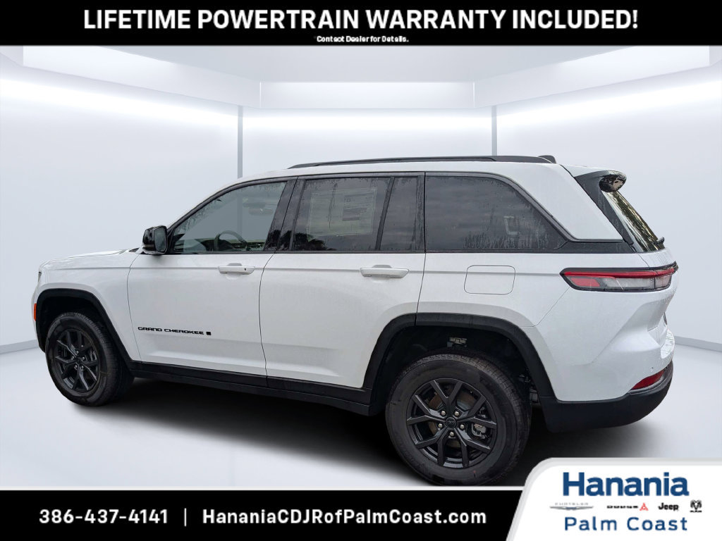 New 2027 Jeep Grand Cherokee Altitude RWD image 5