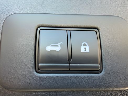 Certified 2025 Nissan Murano Platinum AWD/4WD image 38