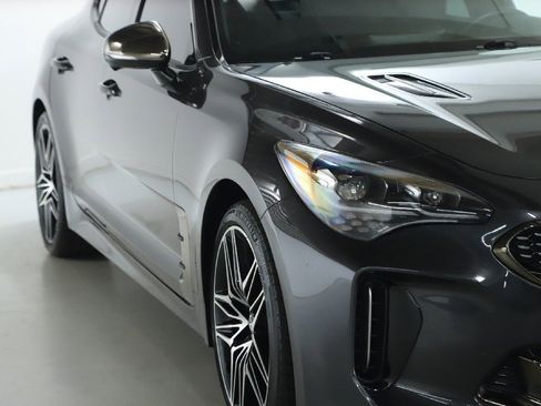 Used 2023 Kia Stinger GT2 image 8