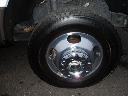 Used 2022 Ford F350 Lariat w/ Lariat Value Package image 11