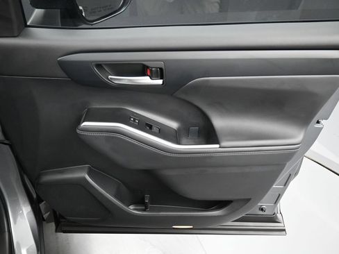 Certified 2026 Toyota Highlander XSE AWD/4WD image 38