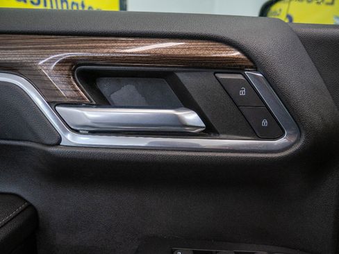 Used 2023 Chevrolet Silverado 1500 LT Trail Boss w/ Protection Package AWD/4WD image 19