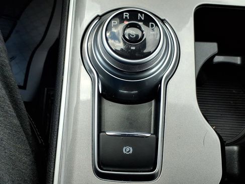 Used 2024 Ford Edge SEL w/ Convenience Package image 18