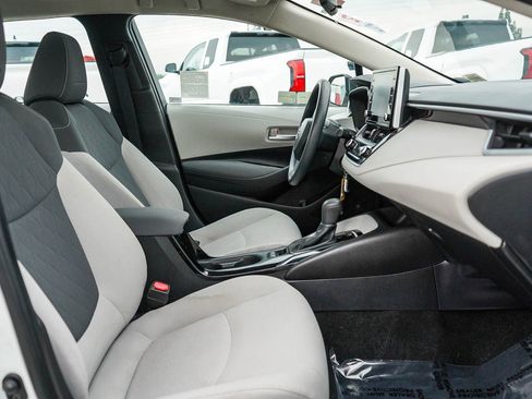 Certified 2021 Toyota Corolla LE image 17