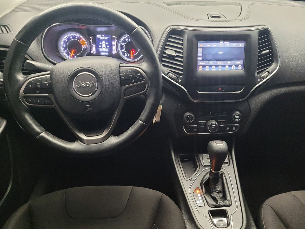 Used 2019 Jeep Cherokee Latitude w/ Cold Weather Group FWD image 22