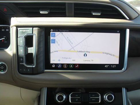 Used 2021 GMC Yukon XL Denali w/ Denali Premium Package image 32