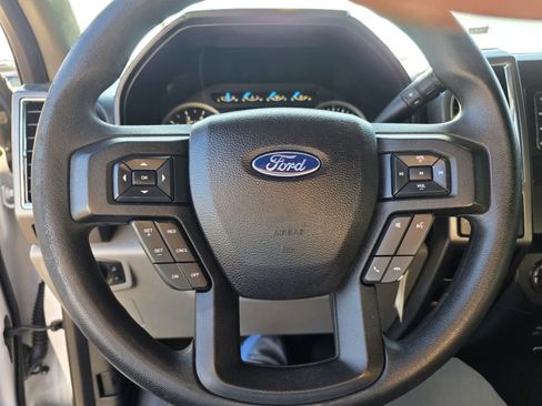 Used 2017 Ford F150 XLT w/ Trailer Tow Package image 22