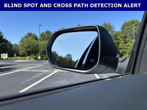 New 2026 Chevrolet Traverse LT image 7