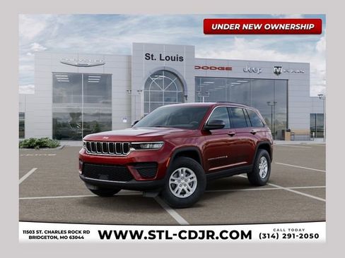 New 2025 Jeep Grand Cherokee Laredo AWD/4WD image 1