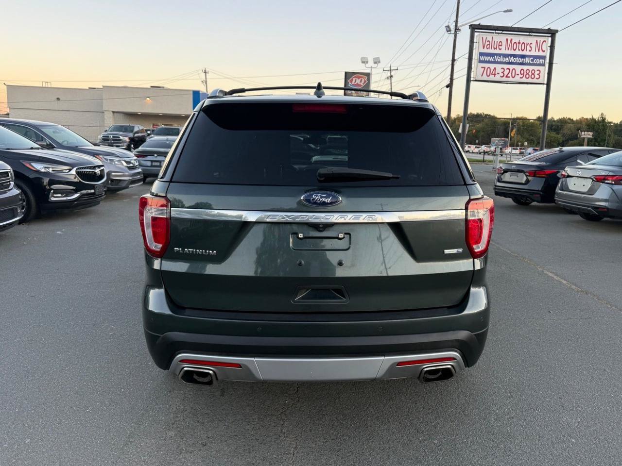 Used 2016 Ford Explorer Platinum AWD/4WD image 5