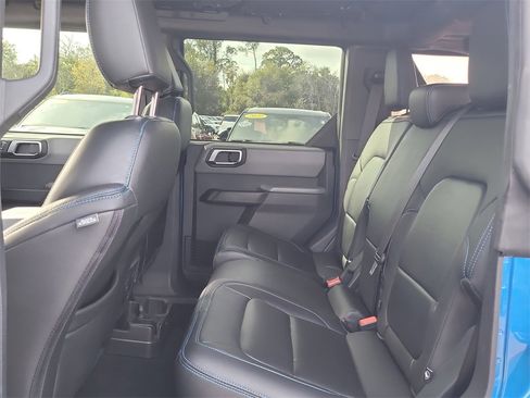 Certified 2022 Ford Bronco Big Bend w/ Sasquatch Package image 11