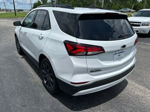 Used 2022 Chevrolet Equinox RS w/ RS Leather Package FWD image 4