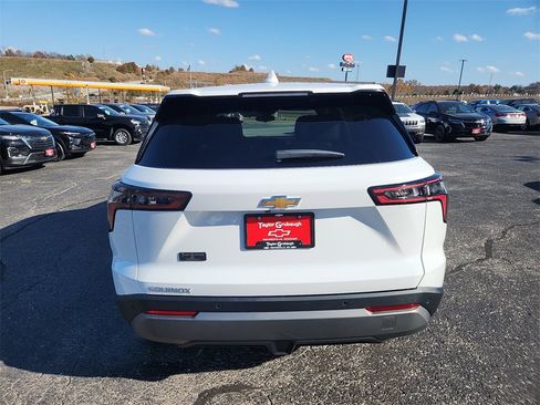 New 2026 Chevrolet Equinox LT w/ Convenience Package II image 7