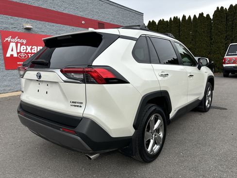 Used 2020 Toyota RAV4 Limited image 3