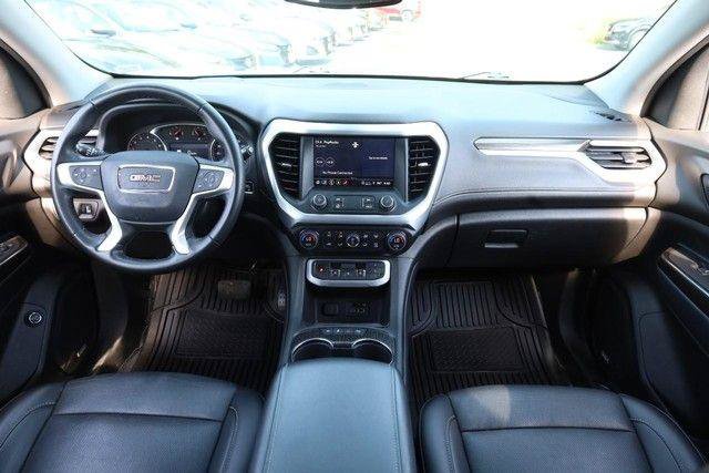Used 2023 GMC Acadia SLT AWD/4WD image 25