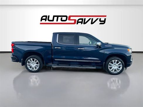 Used 2022 Chevrolet Silverado 1500 High Country w/ High Country Premium Package image 8