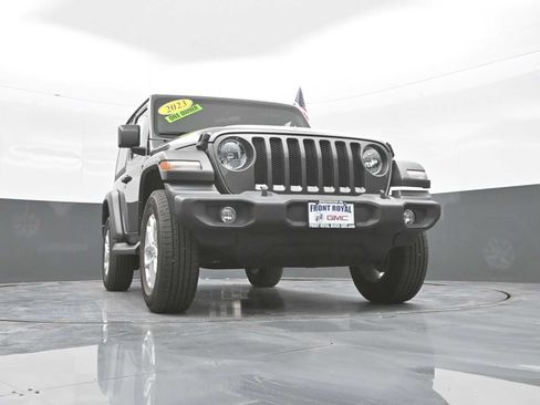 Used 2023 Jeep Wrangler Sport AWD/4WD image 34