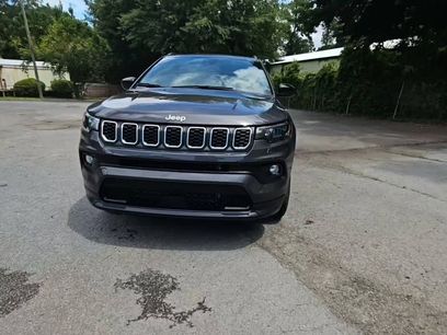 Used 2024 Jeep Compass Latitude