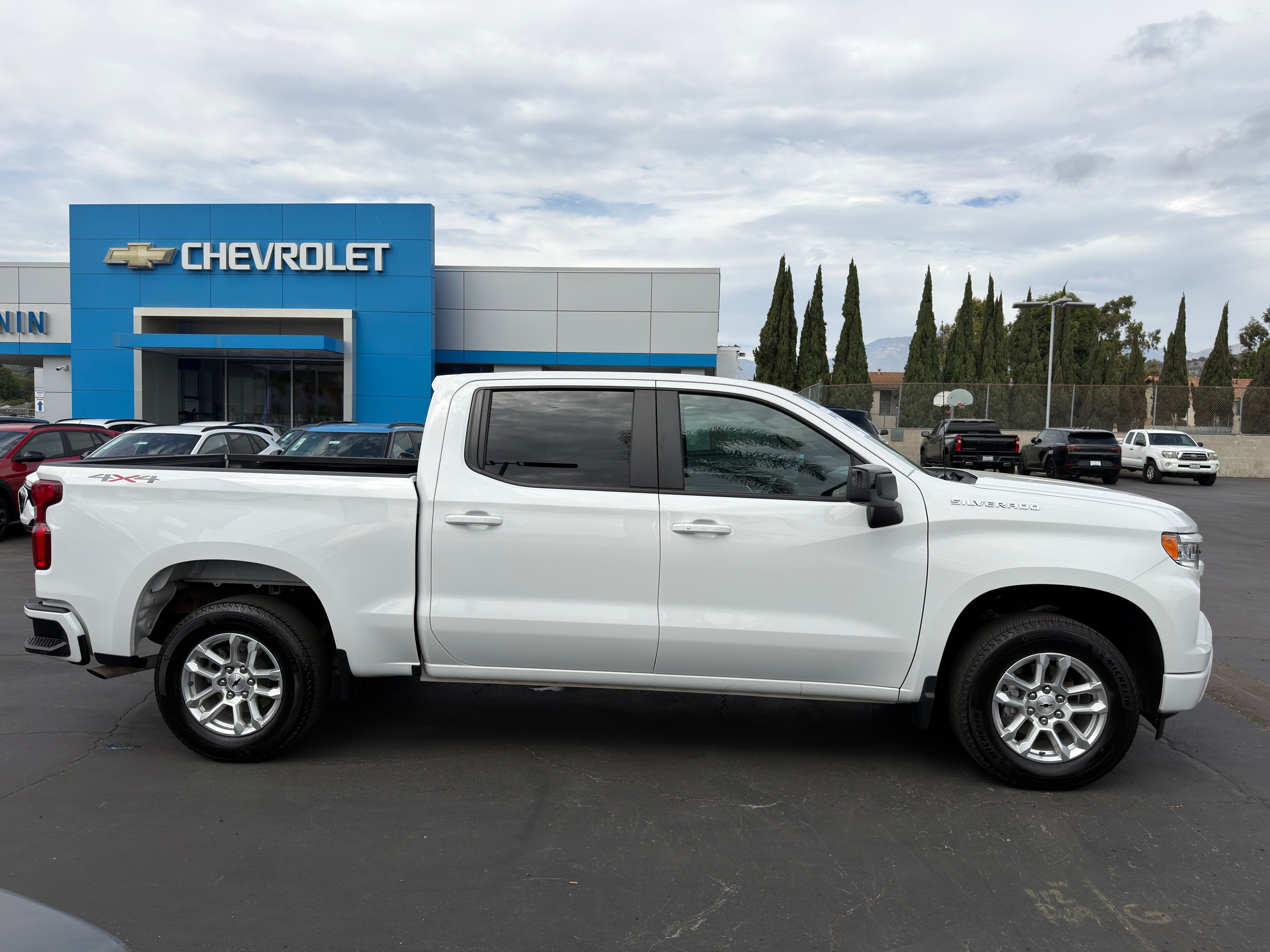 Used 2026 Chevrolet Silverado 1500 RST AWD/4WD image 9