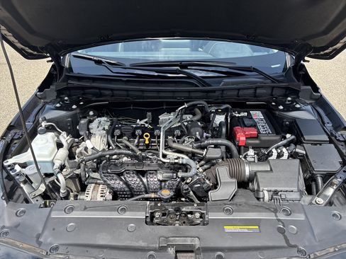 Used 2023 Nissan Altima 2.5 SR AWD/4WD image 12