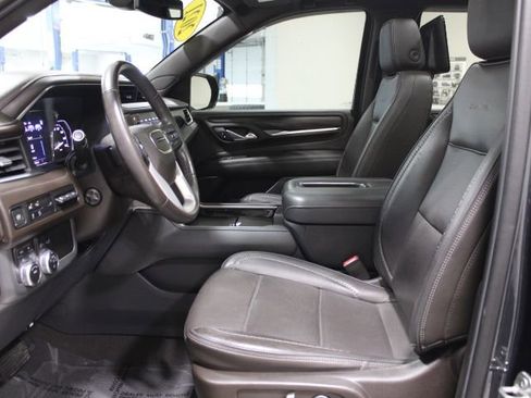 Used 2021 GMC Yukon Denali w/ LPO, Illumination Package AWD/4WD image 21