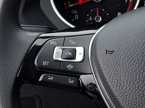 Used 2020 Volkswagen Tiguan S FWD image 22