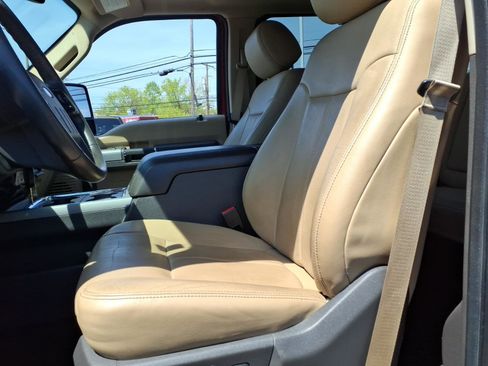 Used 2016 Ford F350 Lariat w/ Lariat Ultimate Package image 29