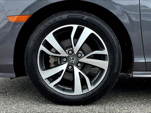 Used 2023 Honda Odyssey Touring image 8