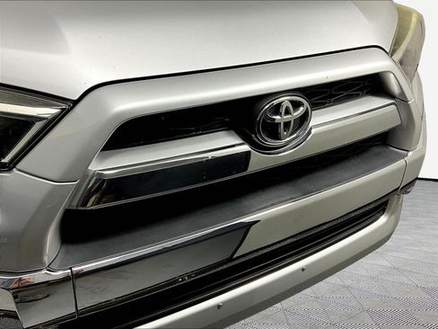 Used 2016 Toyota 4Runner Limited AWD/4WD image 32
