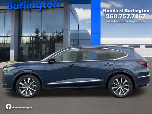Used 2025 Acura MDX SH-AWD w/ Technology Package image 3